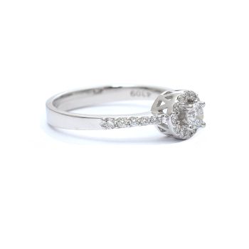 White gold ring with diamonds 0.36 ct